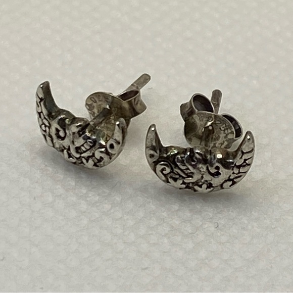 Crescent Moon Face stud earrings .925 Sterling Silver Peter Stone - Picture 9 of 9